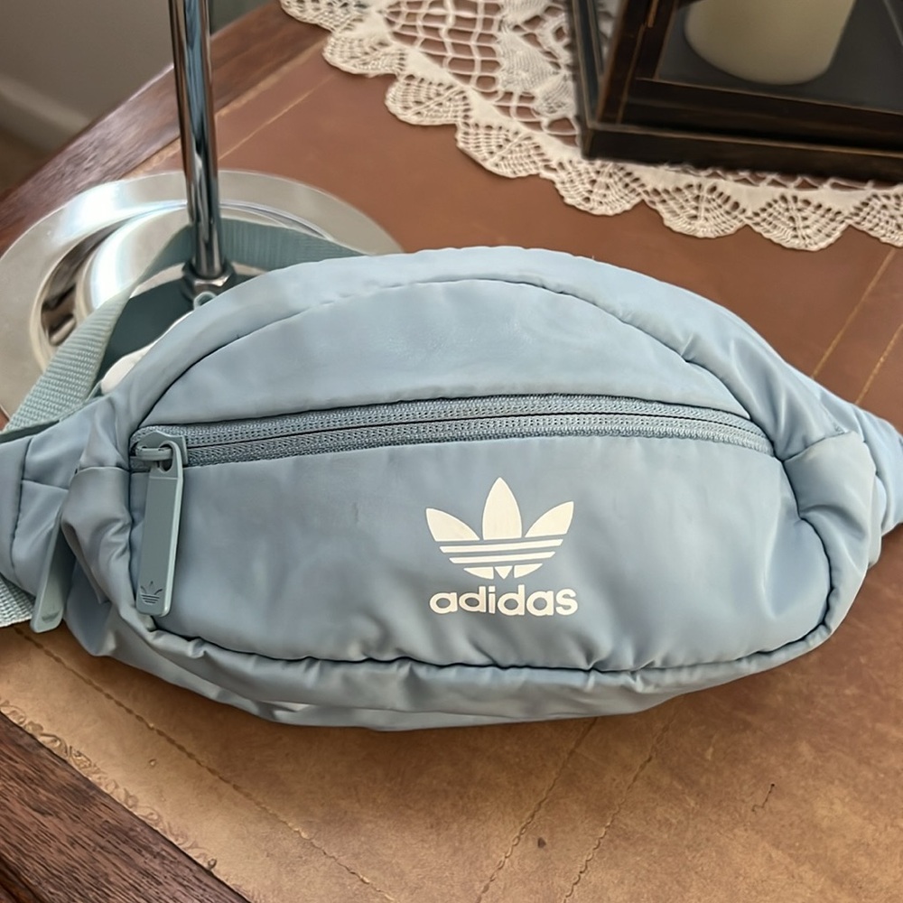 Adidas powder blue Fanny pack or sling GUC - Picture 2 of 5